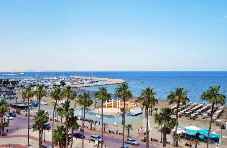 Paradise By The Sea Larnaca Ngoại thất bức ảnh